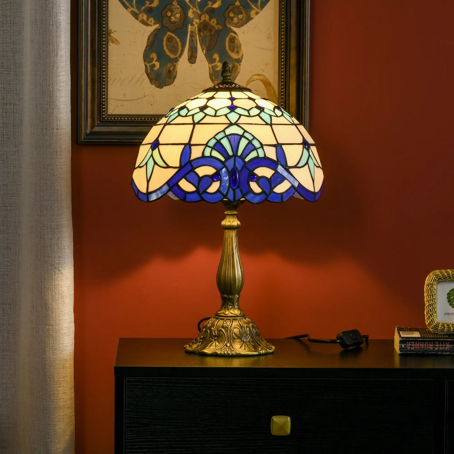 HOMCOM Tiffany Stained Glass Table Lamp, Handmade Antique Bedside Lamp, Nightstand, Night Light, Blue