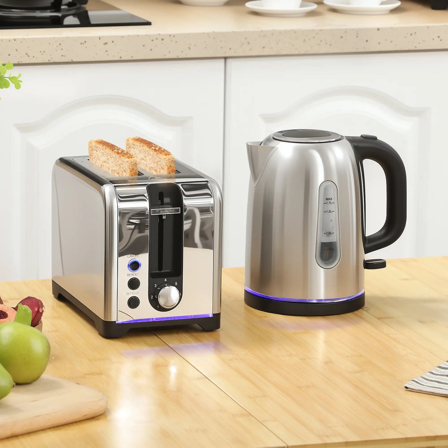 HOMCOM Kitchen Simple Polished Toaster and Kettle Set - Silver Tone