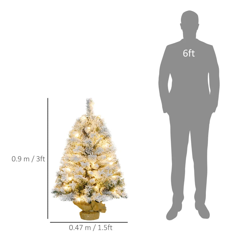 Little tabletop Christmas tree for easy decor
