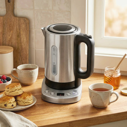 HOMCOM Electric Kettle, 1.7L, Fast Boil, 3kW Water Kettle with UK Strix Thermostat, LCD Base, Silver Tone