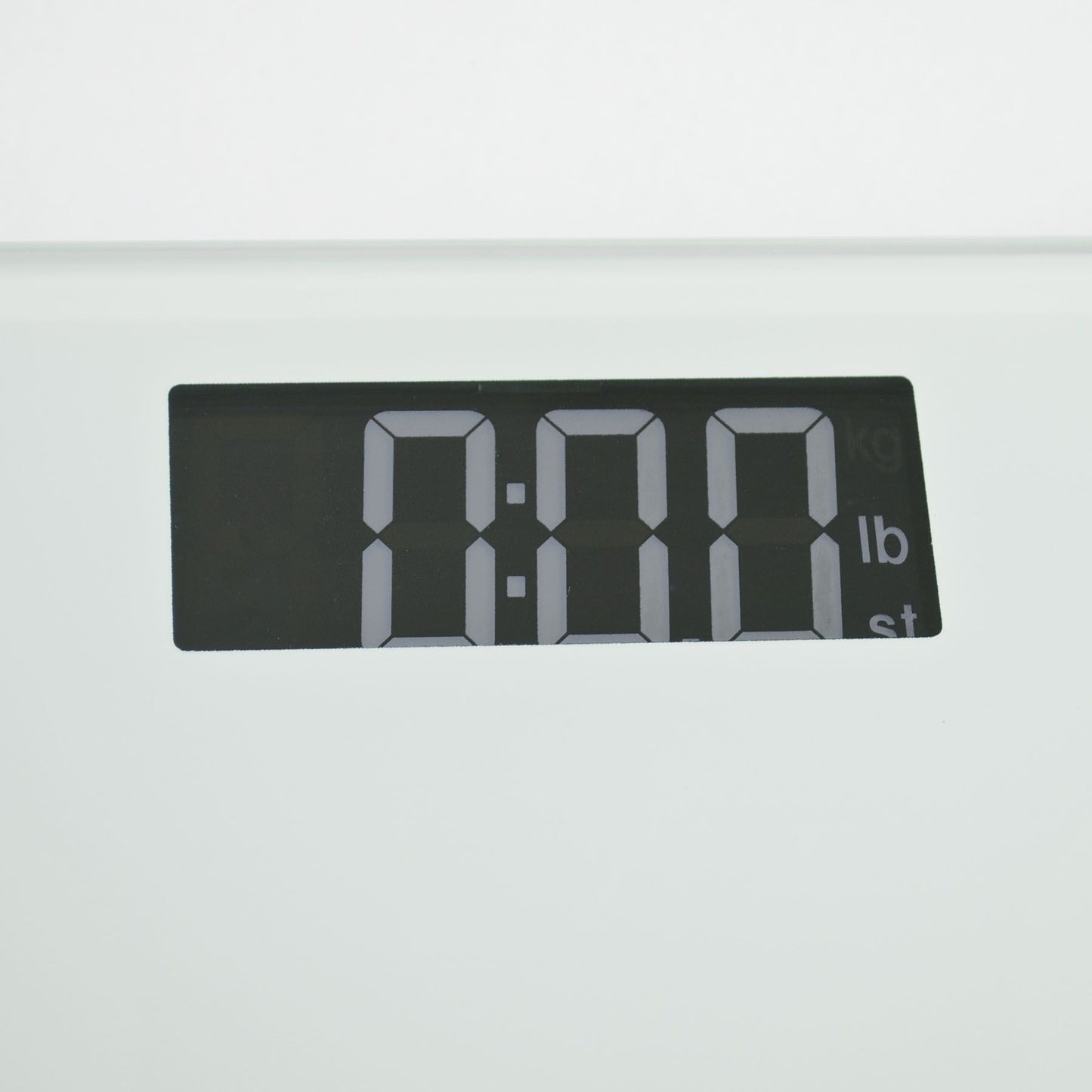 Digital Tempered Glass Bathroom Scales Easy To Read Digital Display Max Weight Capacity 180kg