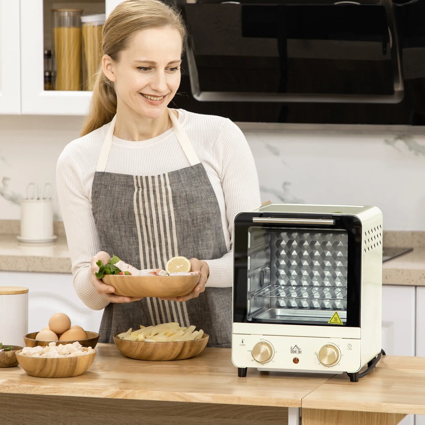 HOMCOM 15 Litres Electric Mini Oven, Grill with 60-230℃ Adjustable Temperature, 1000W, Cream White